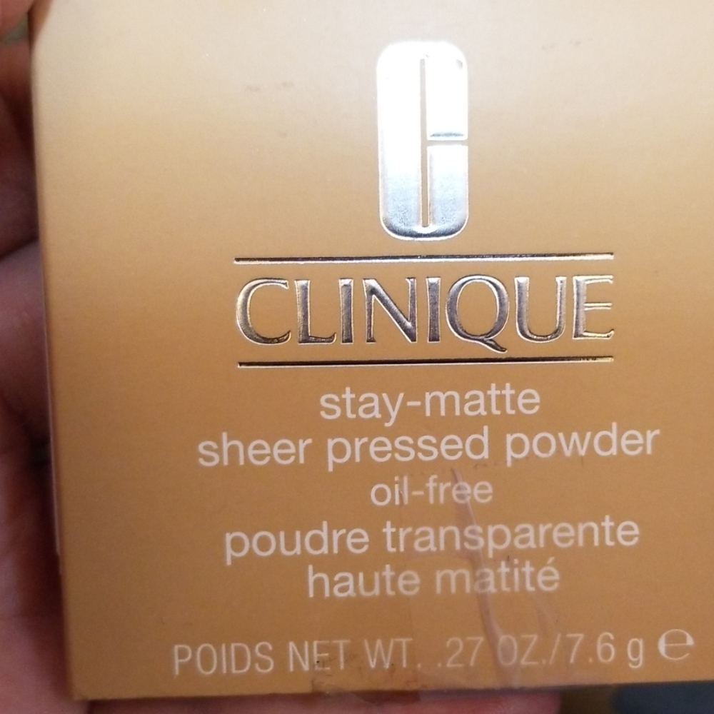 Pressed powder